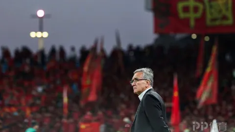 [中超焦点]卡扎伊什维利禁区内射门击中变线，球巧妙入网