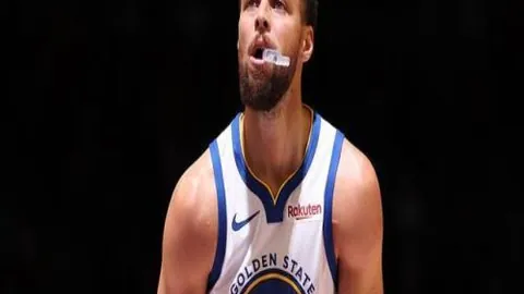 冰雪青春闪耀亚冬会——志愿热情共燃盛事